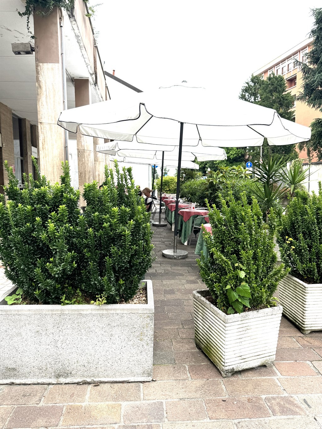 BAR CON SPAZI ESTERNI VILLASANTA CENTRO STORICO